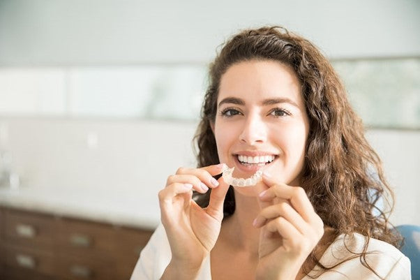 Clean Invisalign Retainers